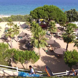 Отель Happy Camp Camping Cala Gogo, Сан-Антонио-де-Калонже